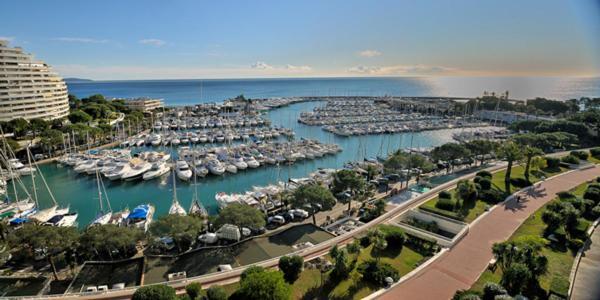 Studio Rez De Jardin Marina Baie Des Anges Villeneuve-Loubet Exterior foto